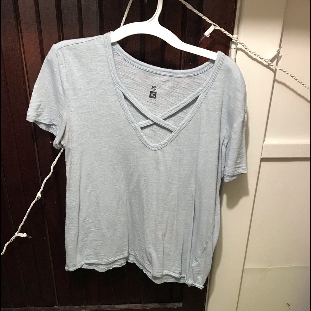 Cross v-neck strap top